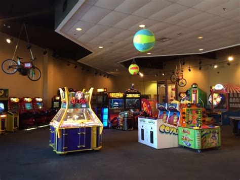 Oops alley - Great place to entertain not just your kids but the entire family, a cool game room for the littles, bowling for all & a great little sports bar for the adults.